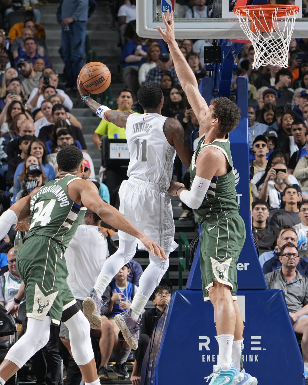 作体现了巴 作体现了巴