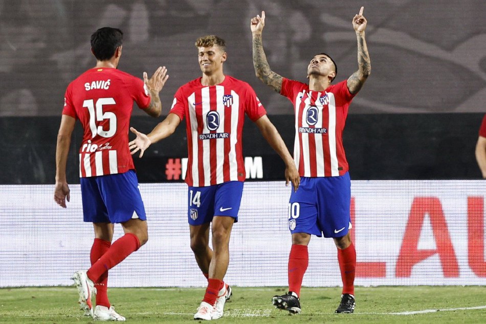 在对阵老东 在对阵老东