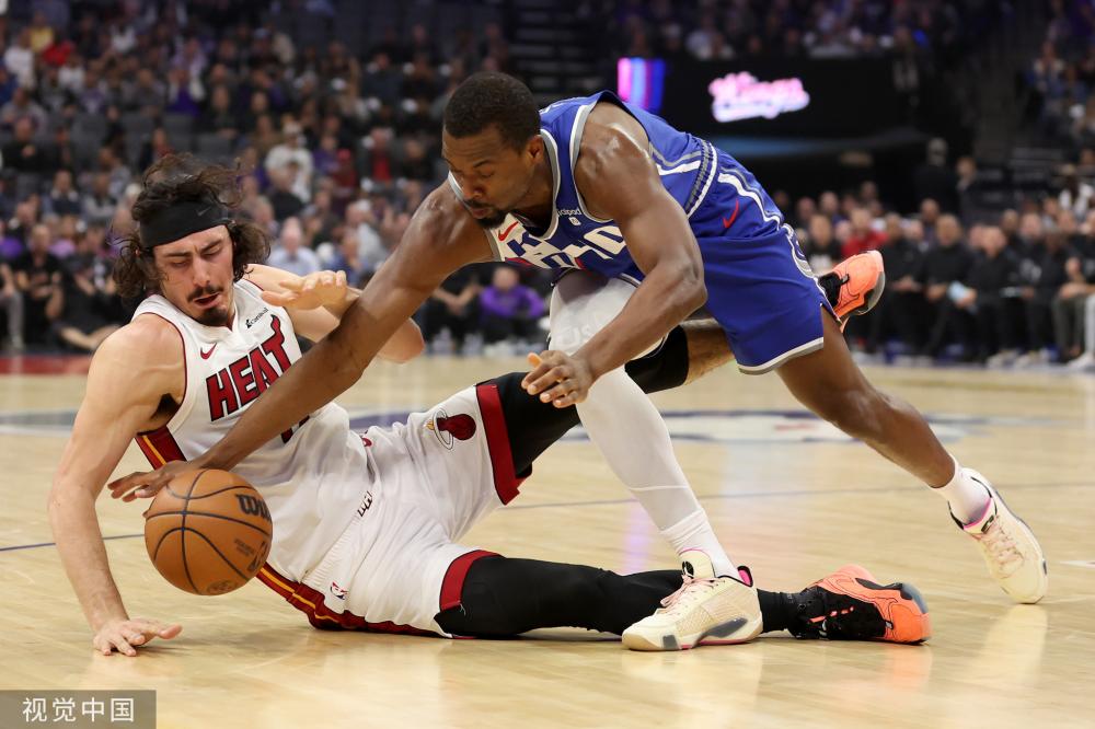 与此同时 与此同时